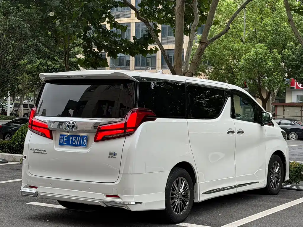 Toyota Alphard 2019 — фото 7