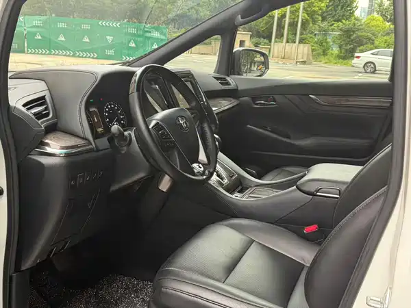 Toyota Alphard 2019