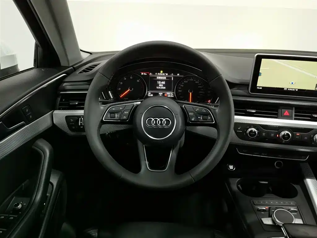 Audi A4L 2017 — фото 11