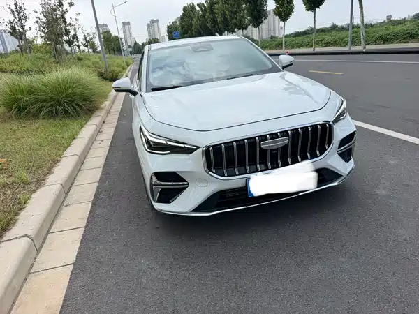 Geely Emgrand 2026