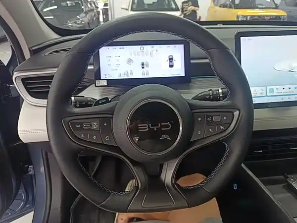 BYD Seal 05 DM-i 2025