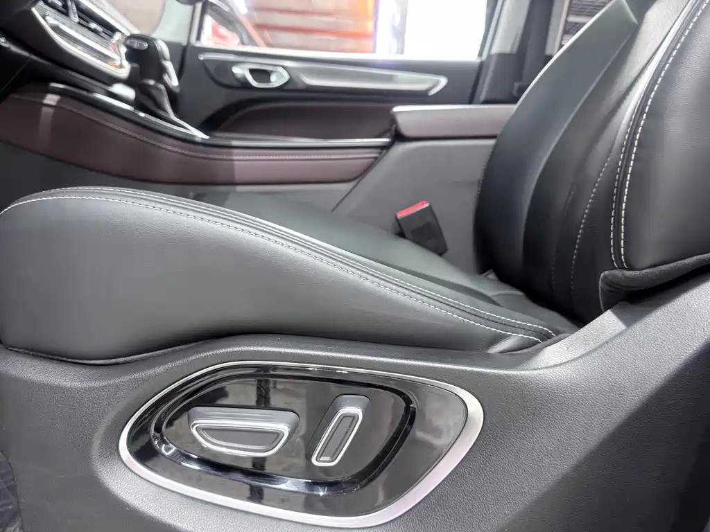 GAC Trumpchi M6 2022 — фото 13