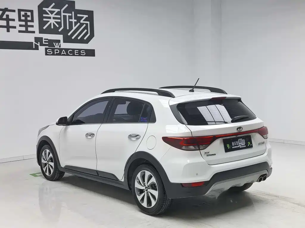 Kia KX Cross 2018 — фото 6