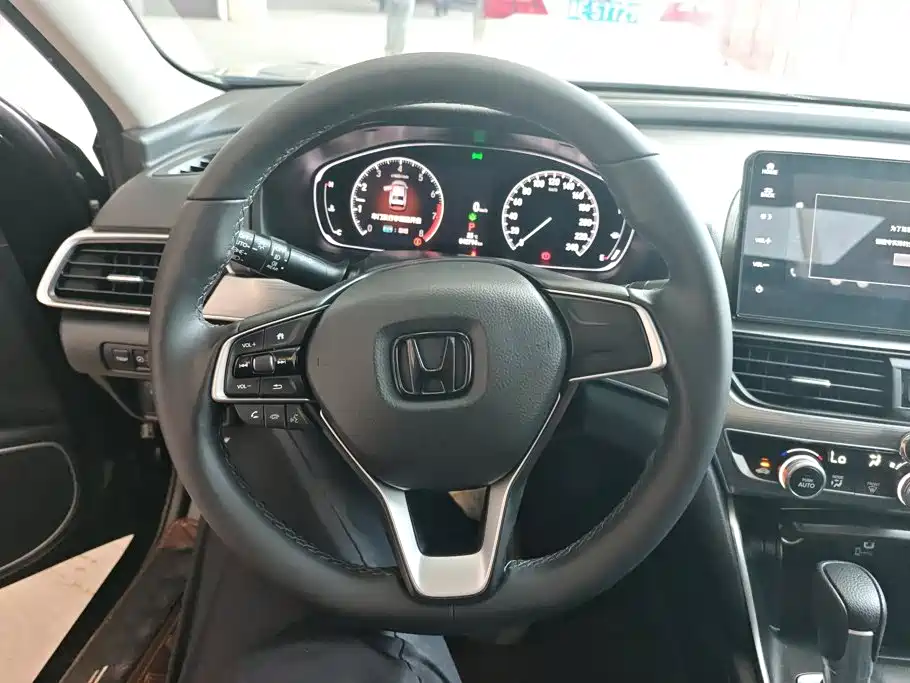 Honda Accord 2022 — фото 15