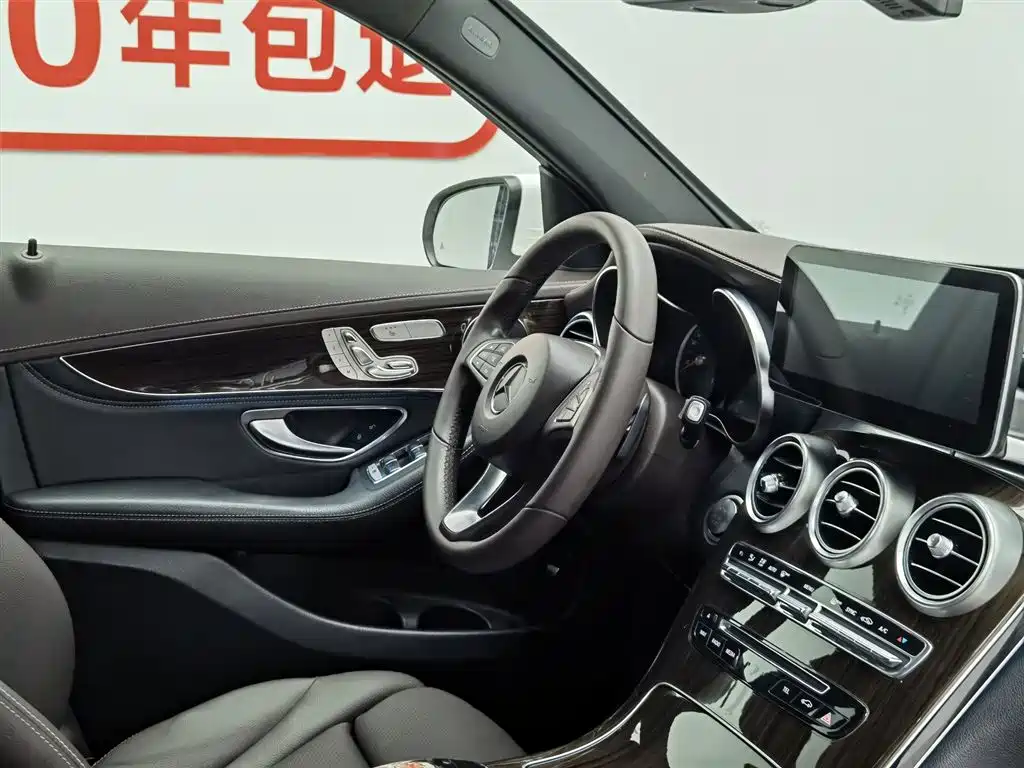 Mercedes-Benz GLC 2019 — фото 22