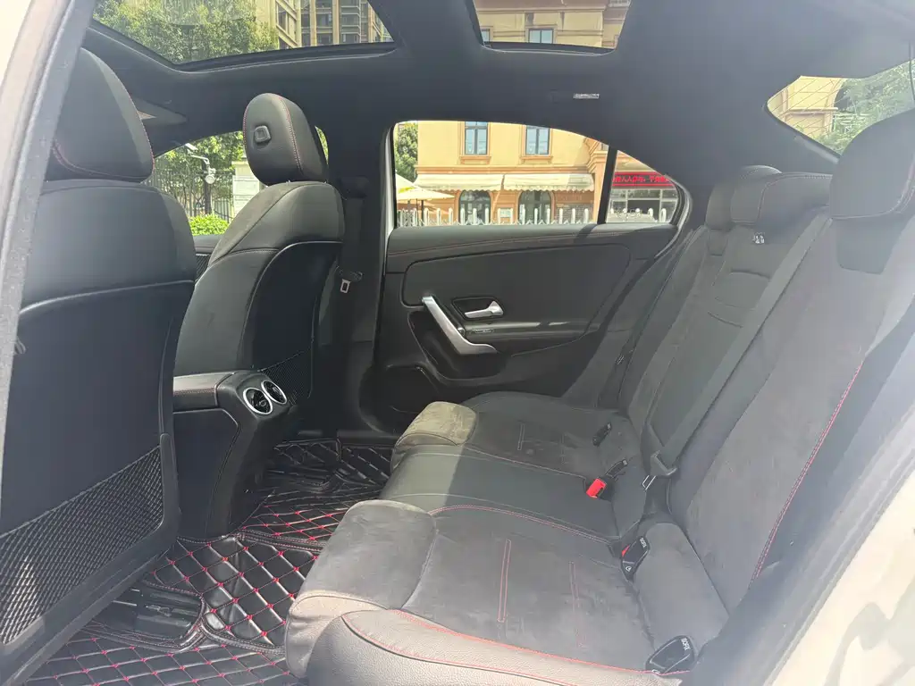 Mercedes-Benz A-Class 2023 — фото 15