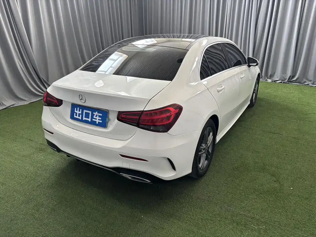 Mercedes-Benz A-Class 2022 — фото 6