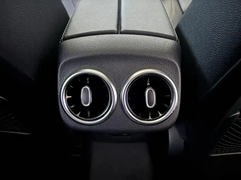 Mercedes-Benz A-Class 2022 — фото 18