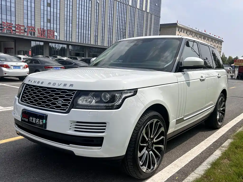 Land Rover Range Rover 2018 — фото 1
