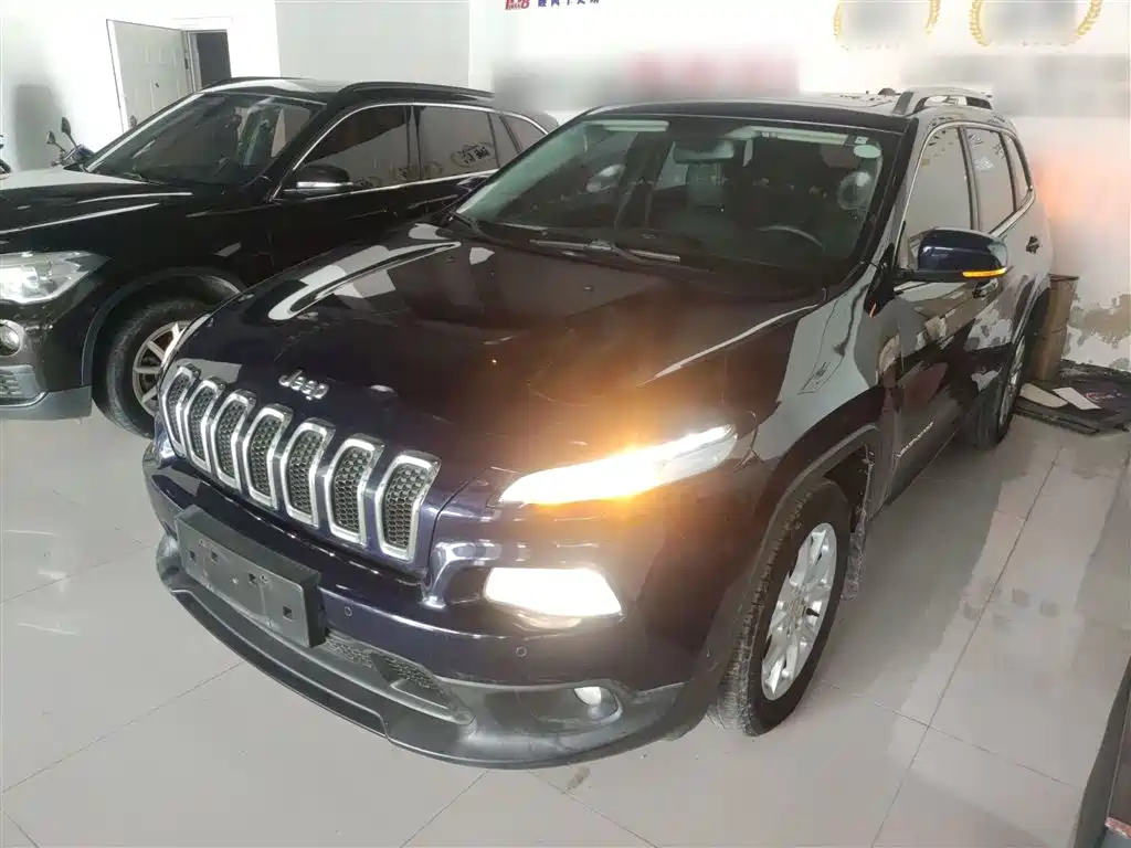 Jeep Cherokee 2017 — фото 2