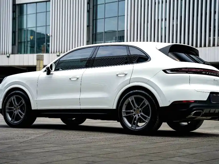 Porsche Cayenne 2024 — фото 15
