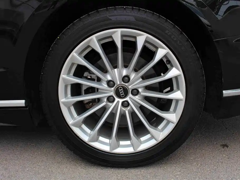 Audi A8 2022