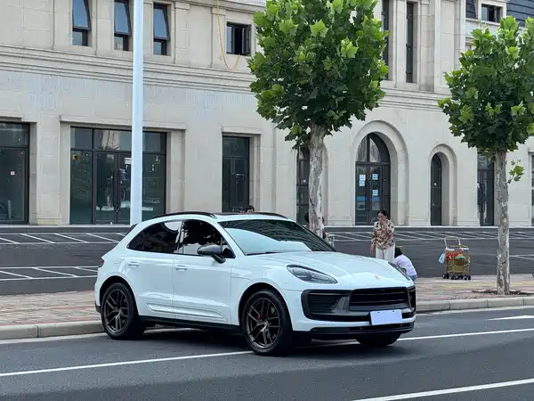 Porsche Macan 2022