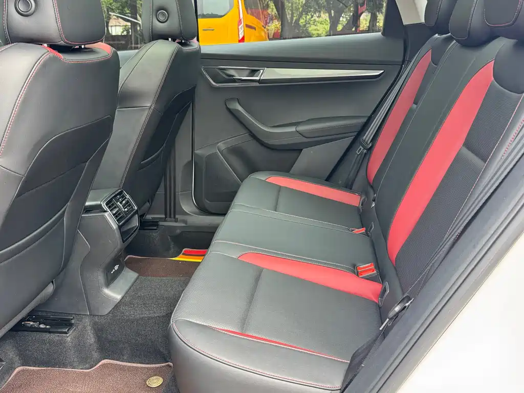 Skoda Karoq 2022 — фото 24