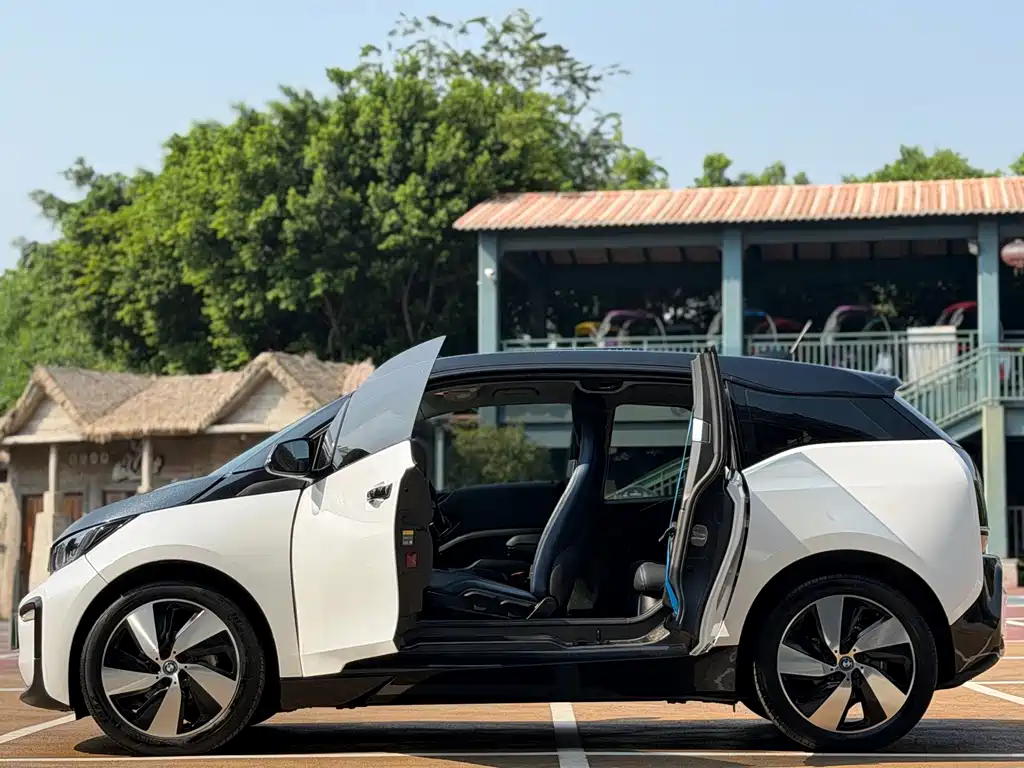 BMW i3 2019 — фото 4