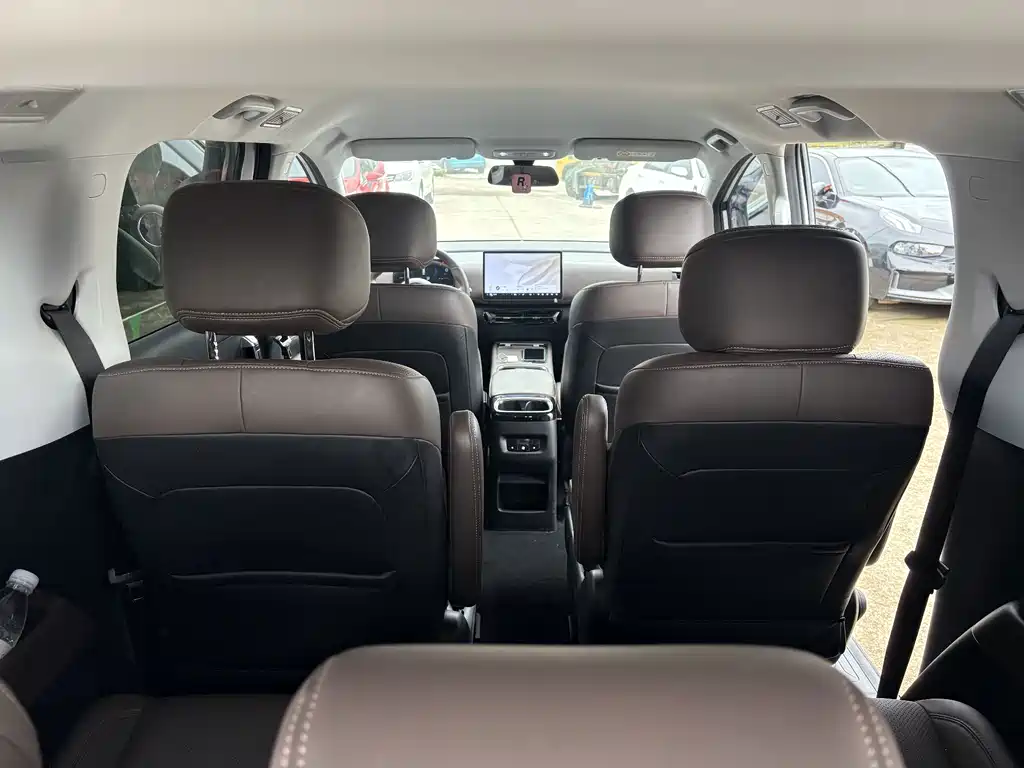 Wuling Starlight 730 New Energy 2025 — фото 6