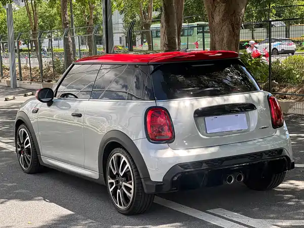 MINI JCW 2021