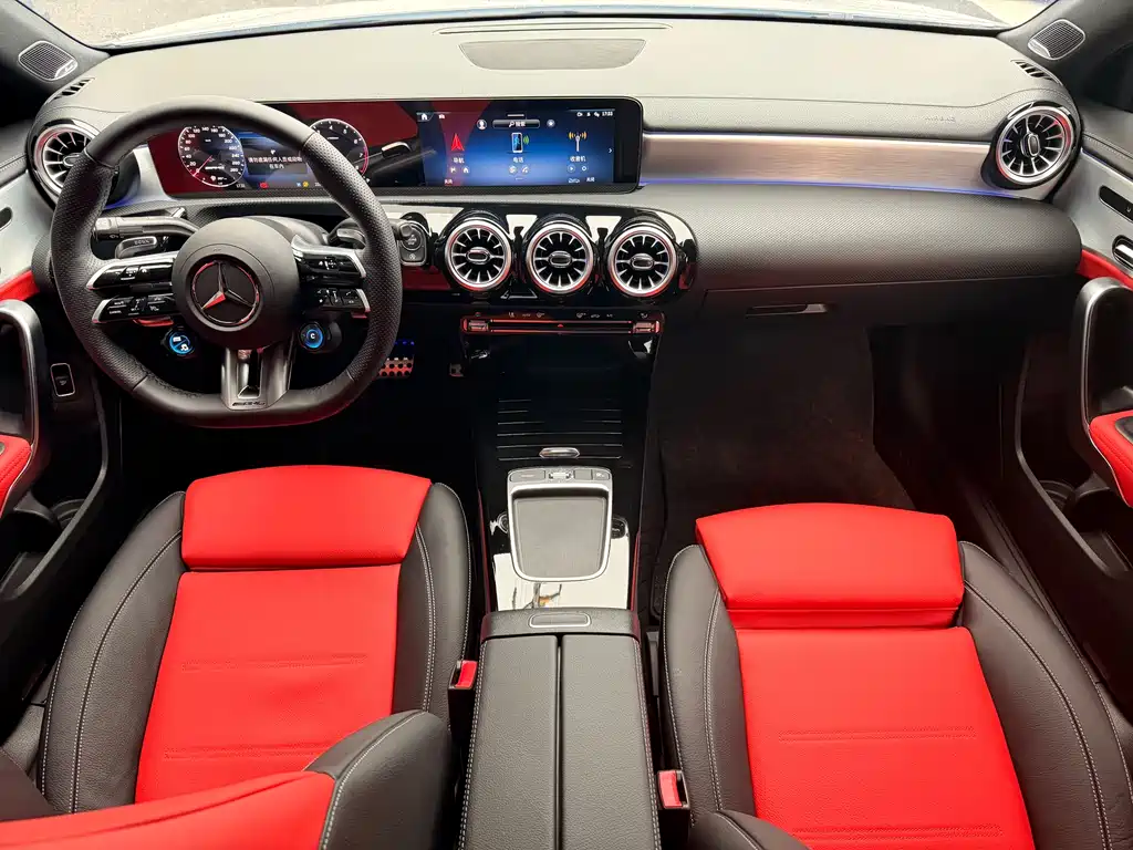 Mercedes-Benz A-Class AMG 2025 — фото 20