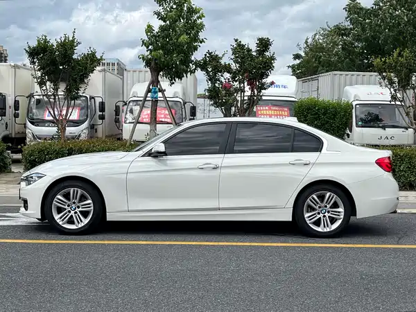 BMW 3 Series 2016