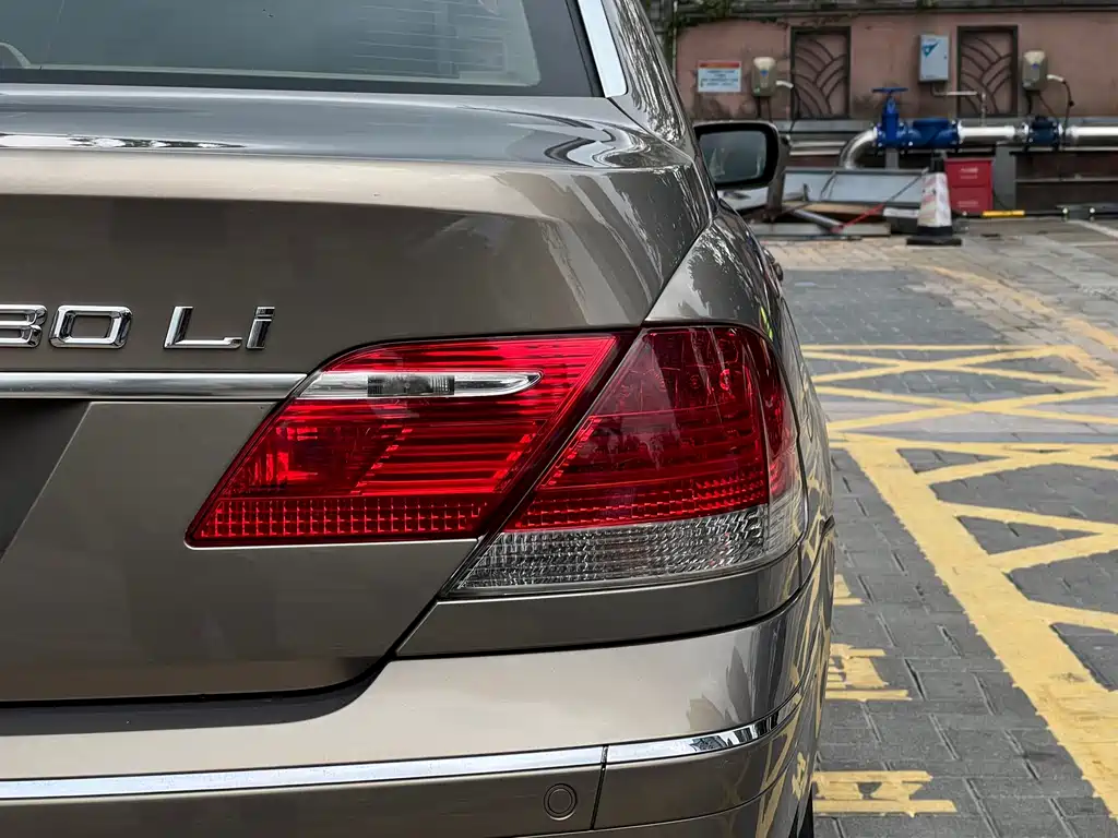 BMW 7 Series 2006 — фото 17