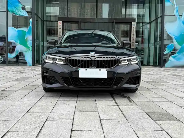 BMW 3 Series 2021