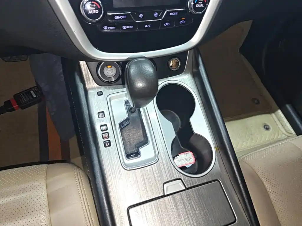 Nissan Murano 2016 — фото 10