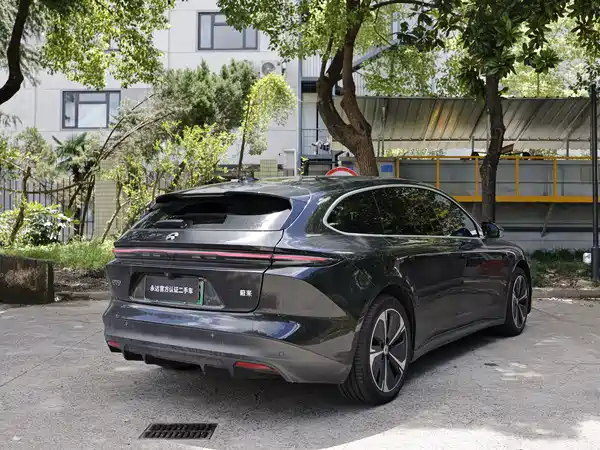 NIO ET5T 2025