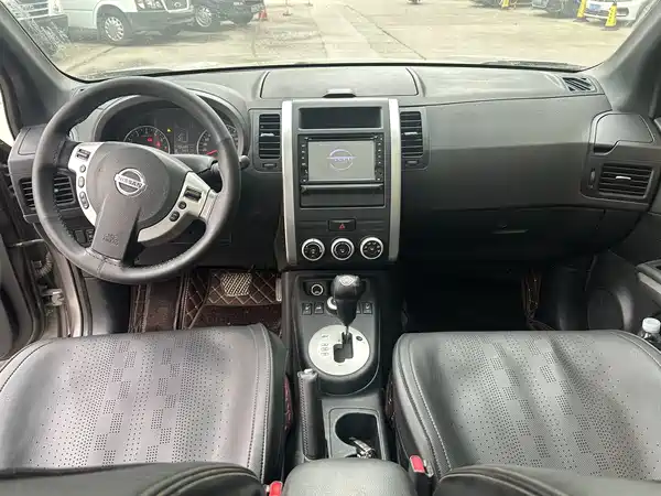 Nissan X-Trail 2012