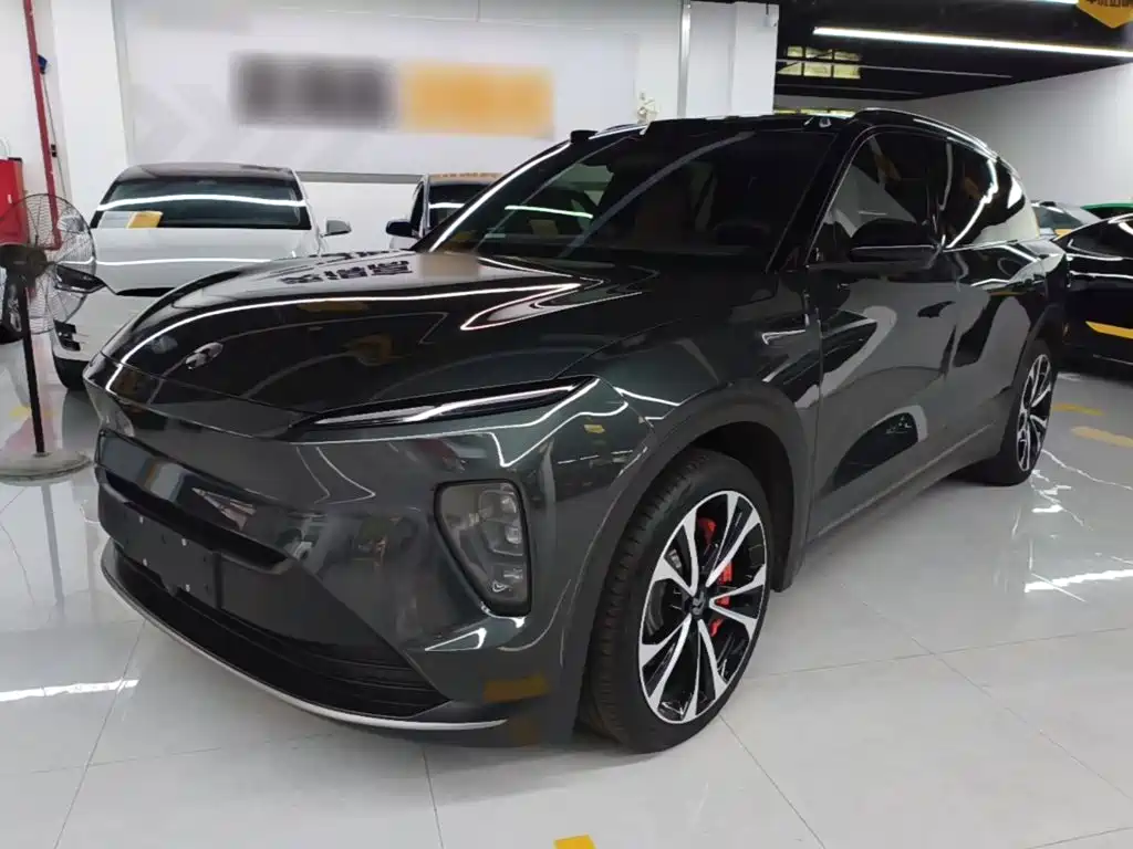 NIO ES8 2023