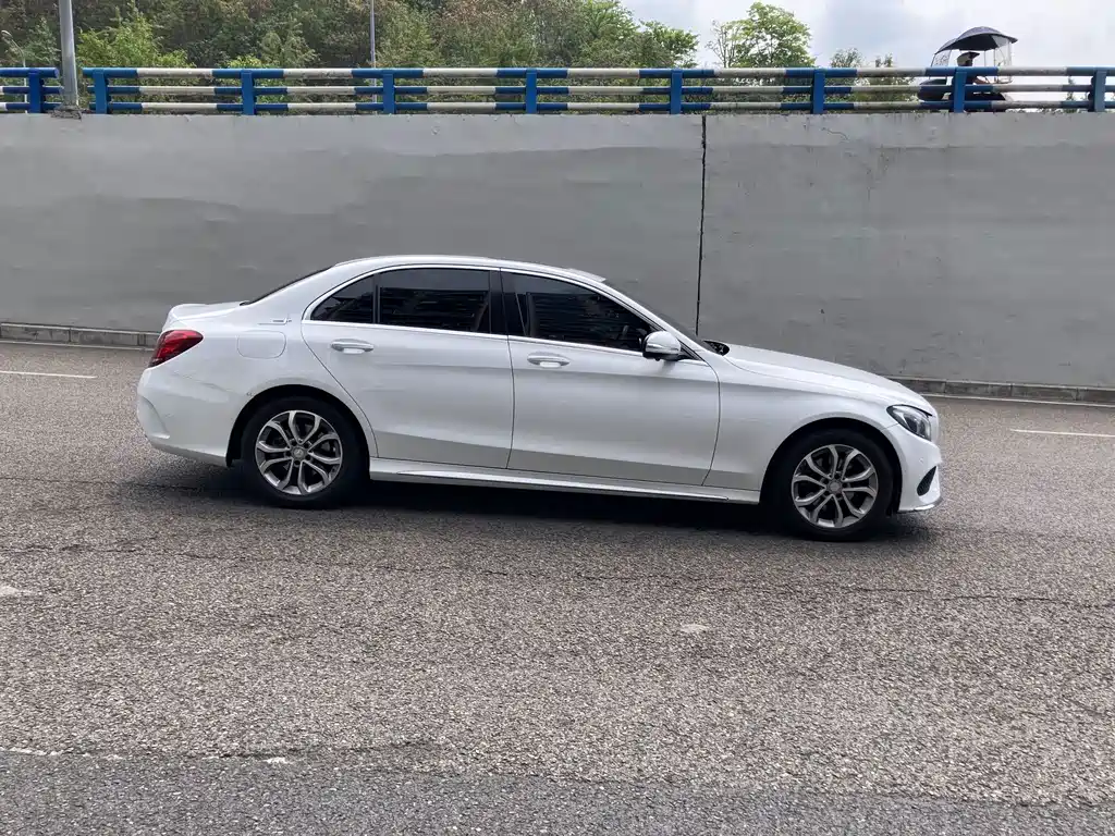 Mercedes-Benz C-Class 2016 — фото 10