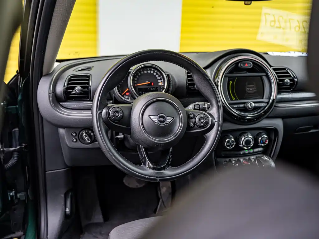 MINI Clubman 2016 — фото 10