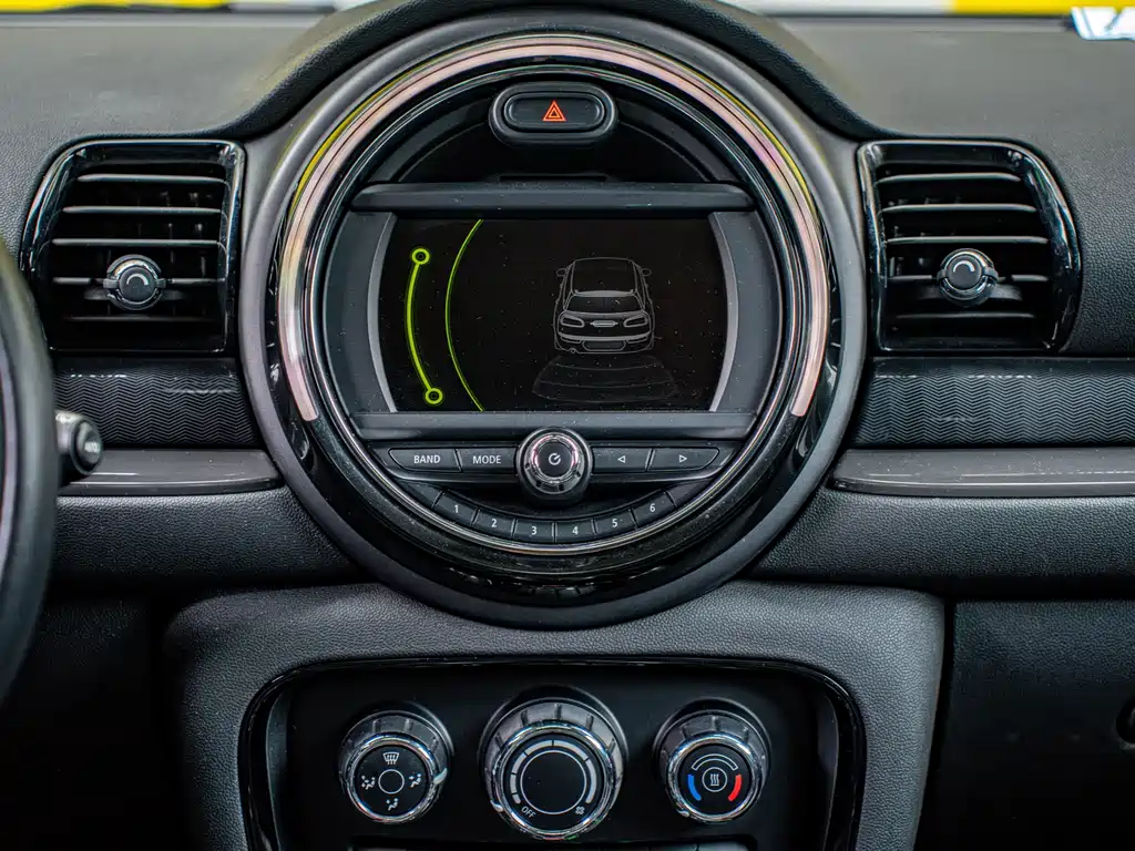 MINI Clubman 2016 — фото 17