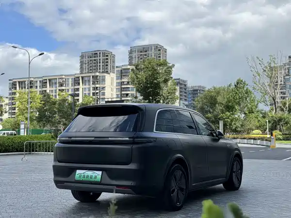 Li Auto L8 2024