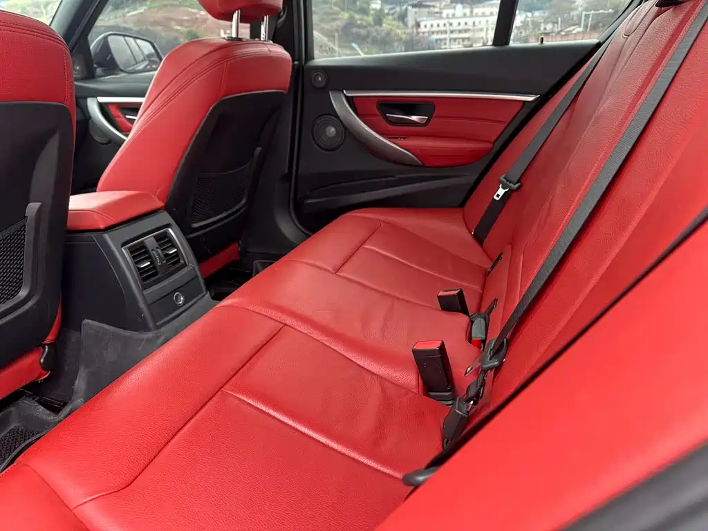 BMW 3 Series 2018