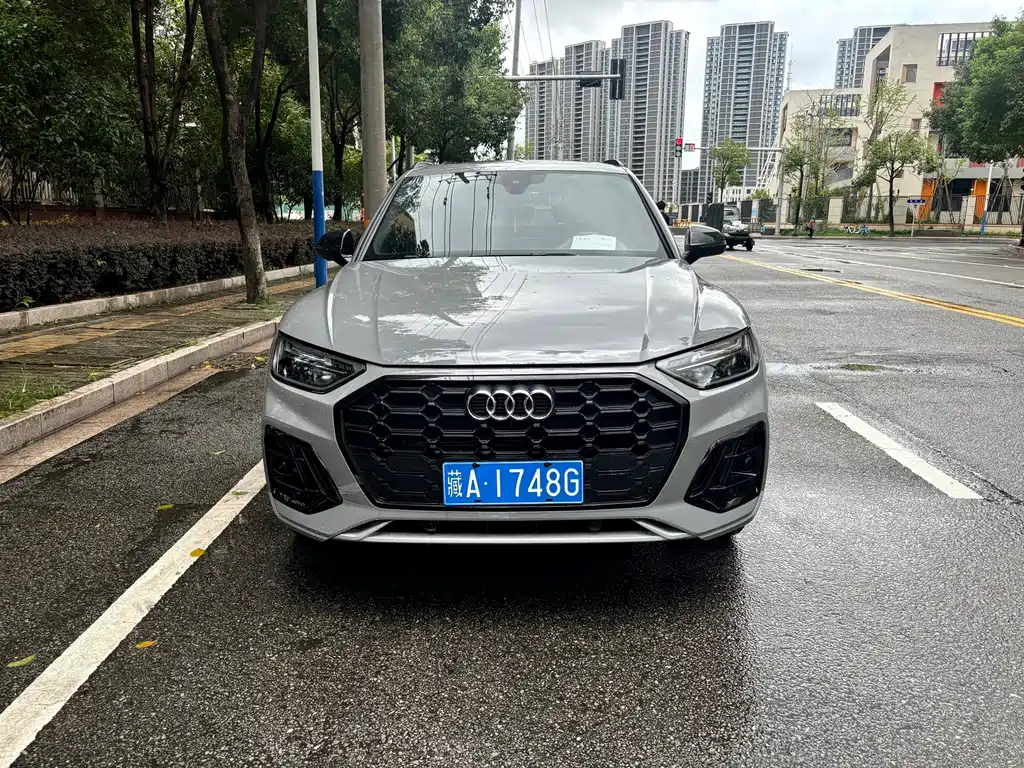 Audi Q5L 2025 — фото 2