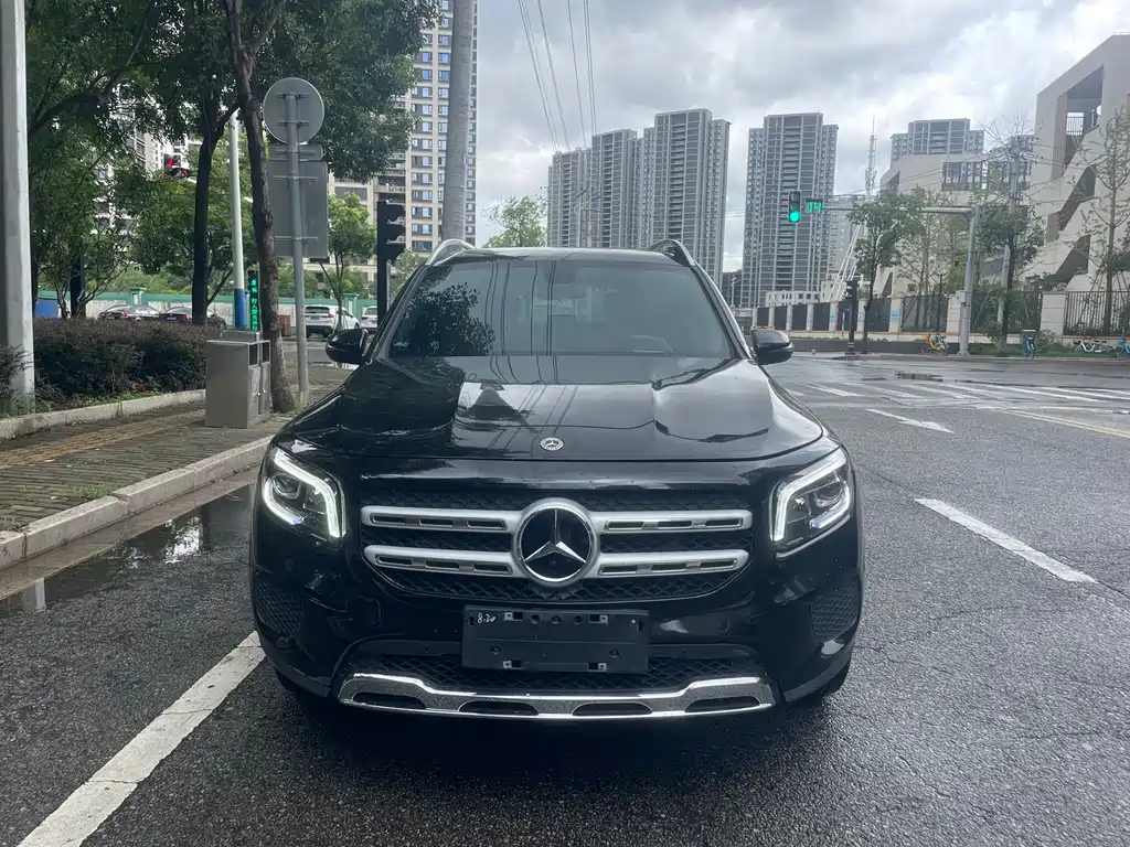 Mercedes-Benz GLB 2023 — фото 2