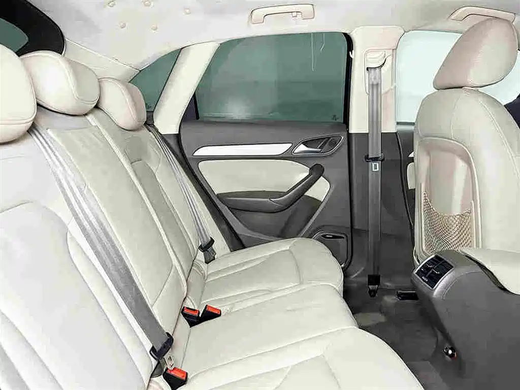 Audi Q3 2013