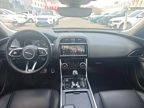 Jaguar XEL 2020