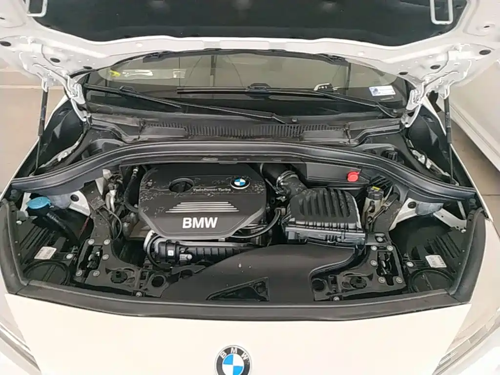 BMW 2 Series Station Wagon 2017 — фото 20