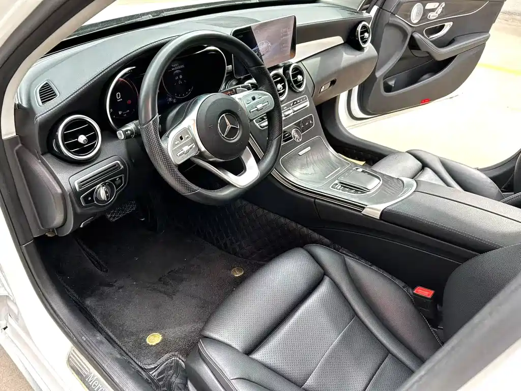 Mercedes-Benz C-Class 2020