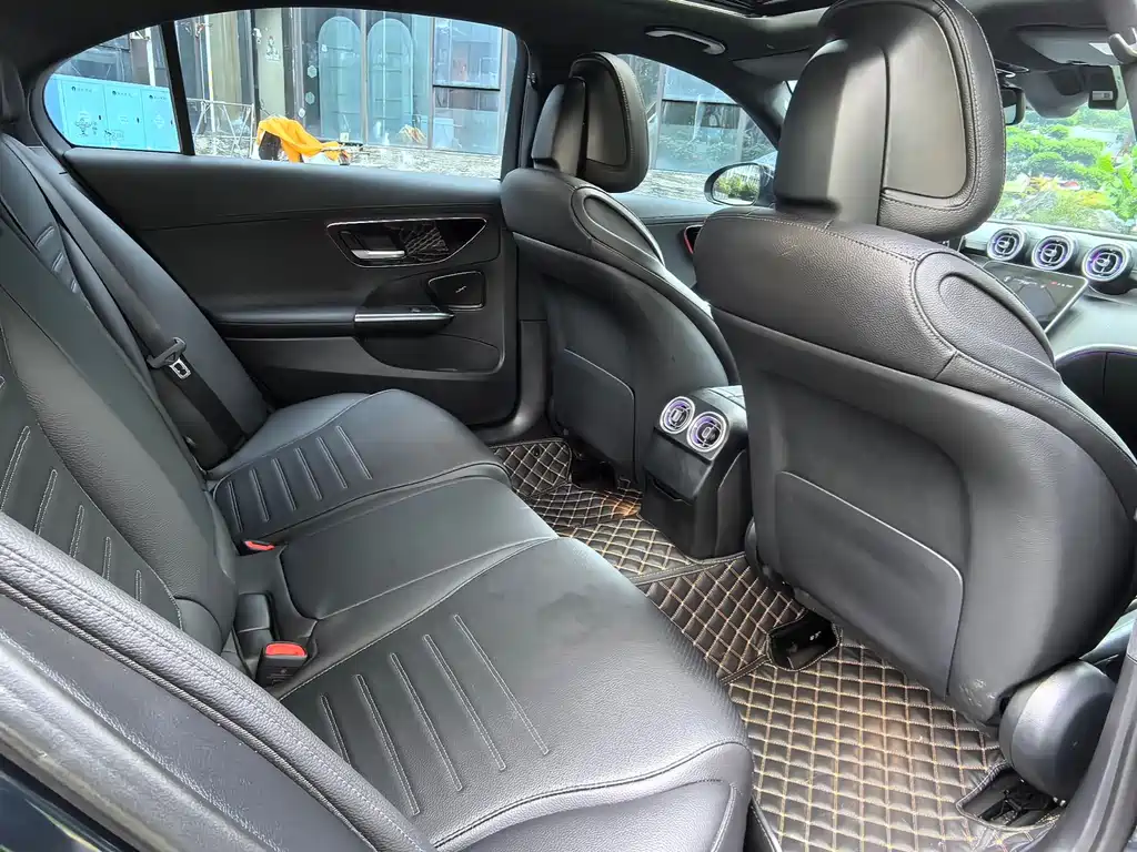 Mercedes-Benz C-Class 2022 — фото 13