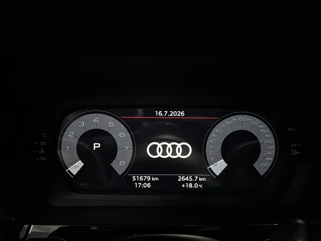 Audi A3 2023 — фото 13