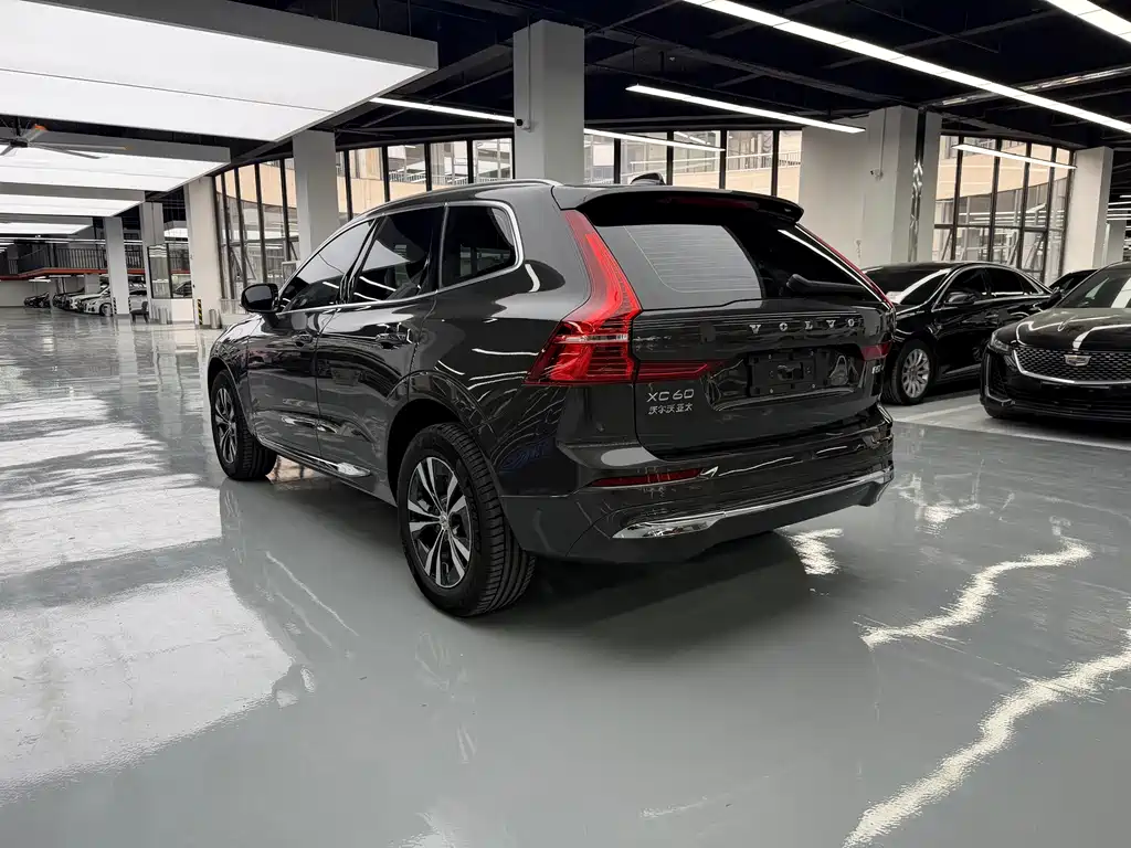Volvo XC60 2025 — фото 15