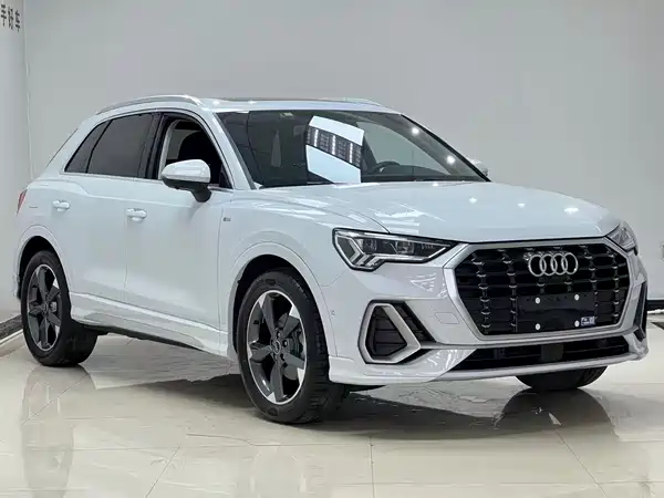 Audi Q3 2022