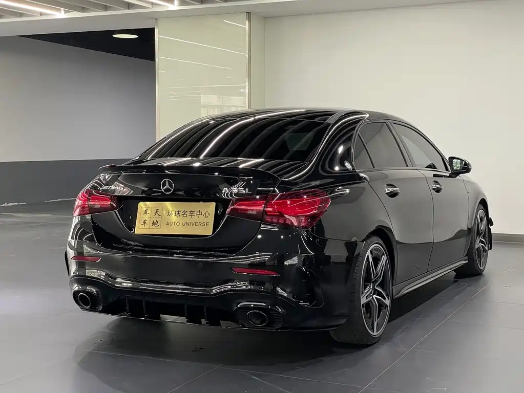 Mercedes-Benz A-Class AMG 2025 — фото 4