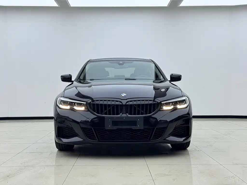 BMW 3 Series 2021