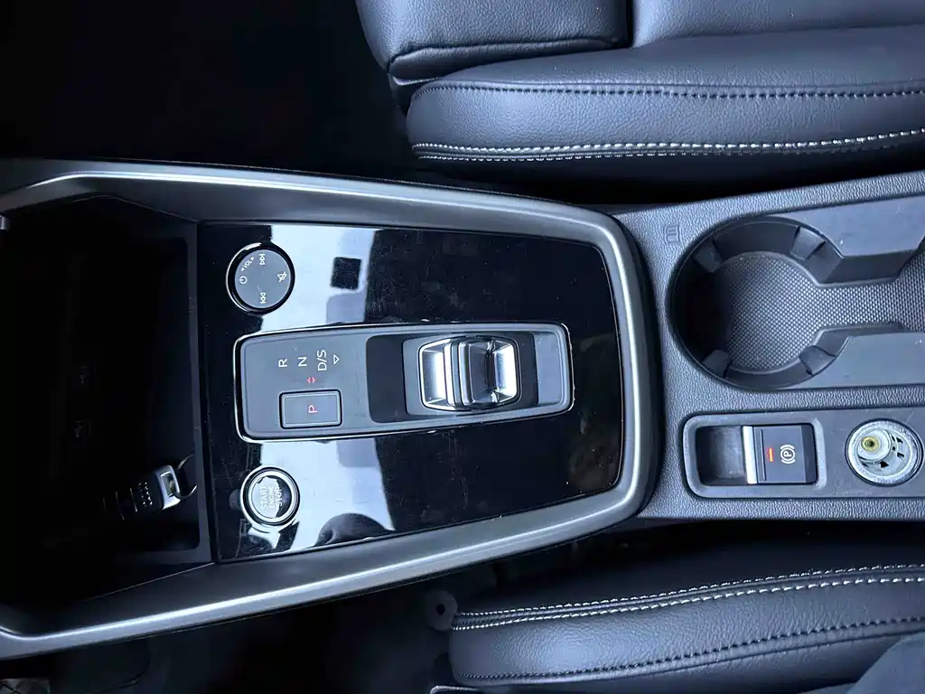 Audi A3 2022 — фото 16