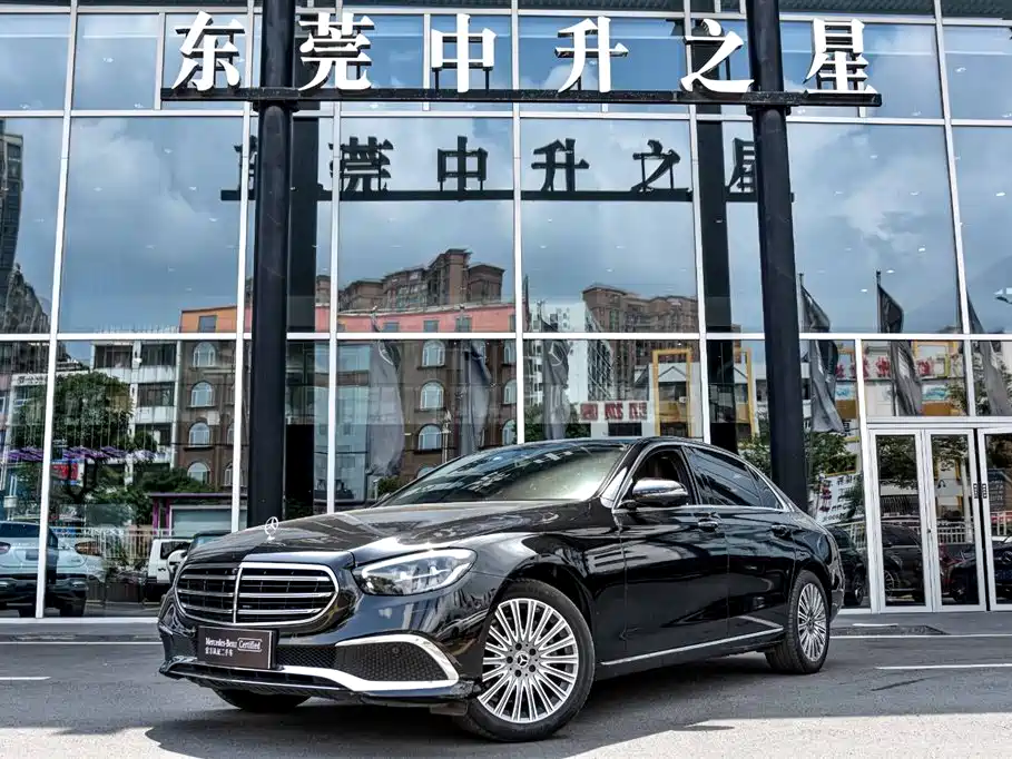 Mercedes-Benz E-Class 2022 — фото 1