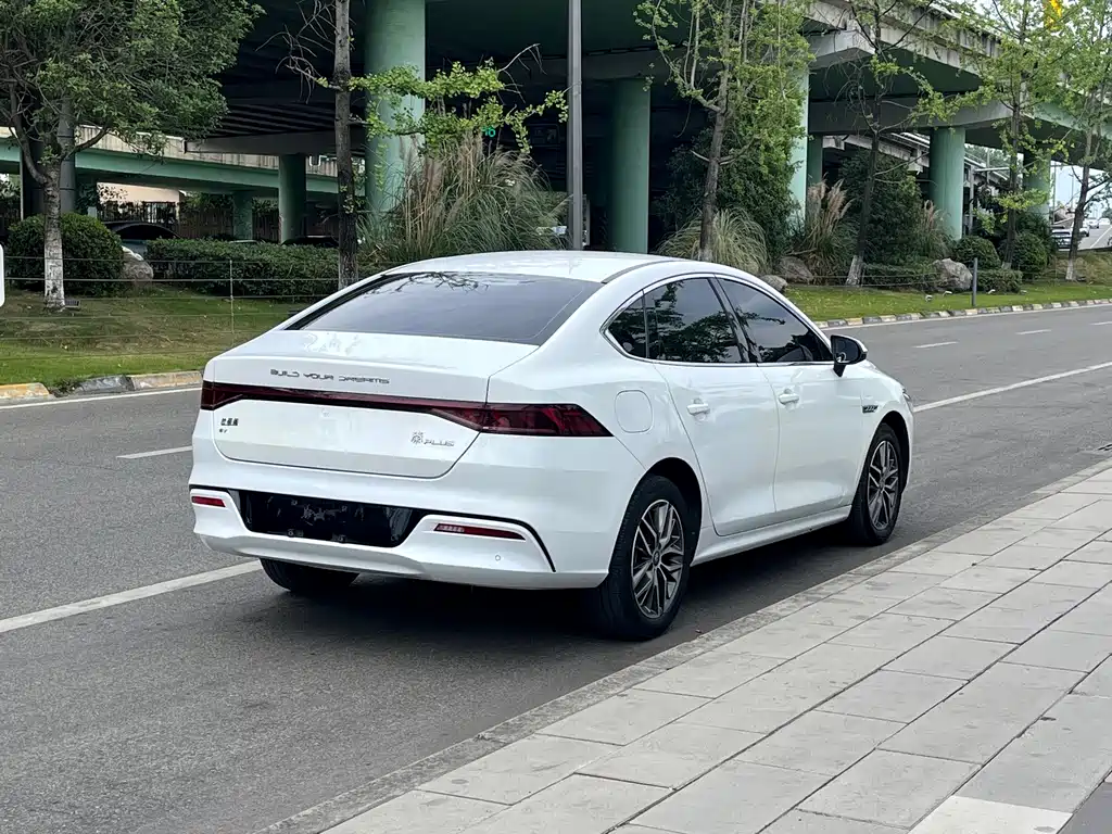BYD Qin PLUS 2022 — фото 40