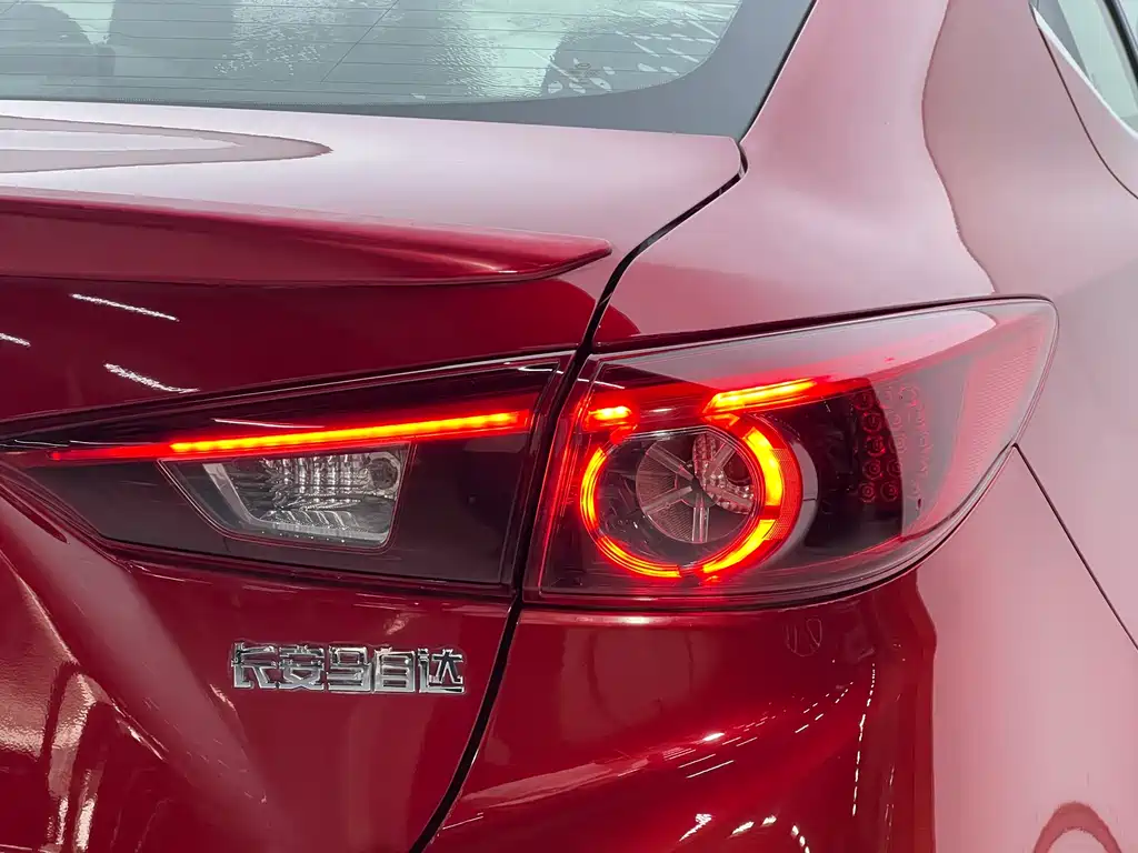 Mazda 3 Angkesela 2018 — фото 15